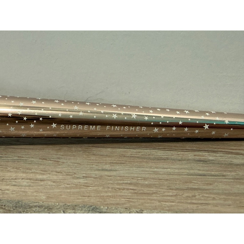 bareMinerals SUPREME FINISHER Makeup Setting Brush - Picture 3 of 4